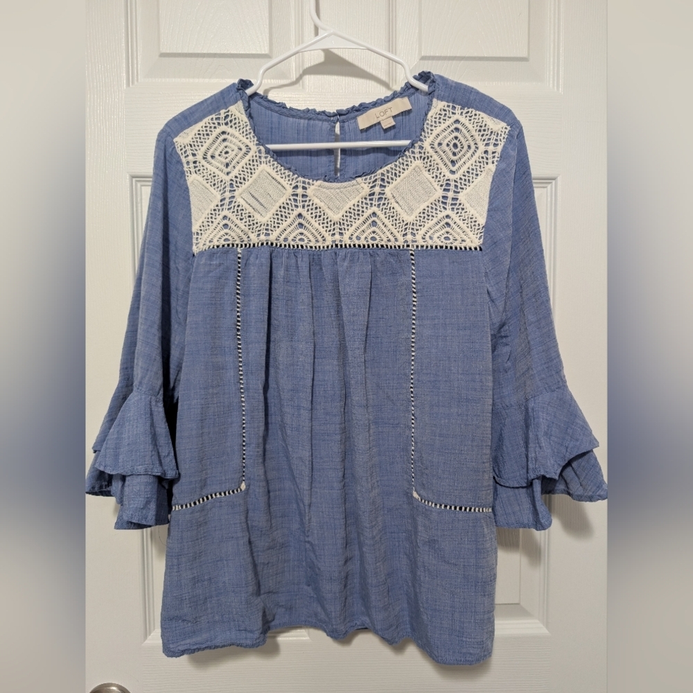 LOFT, XXL, Chambray 3/4 Ruffle‎ Sleeve Top, Lace Detail, Keyhole